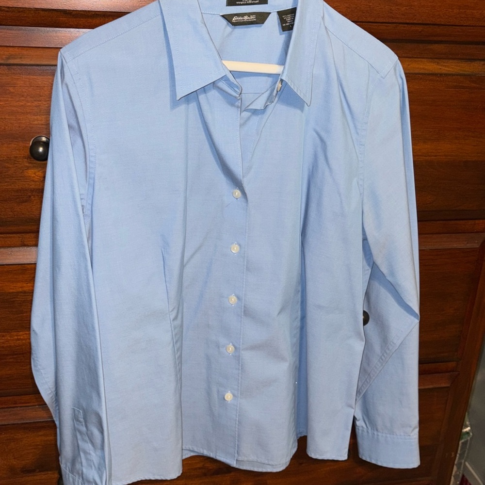 Eddie Bauer Women’s Button down shirt